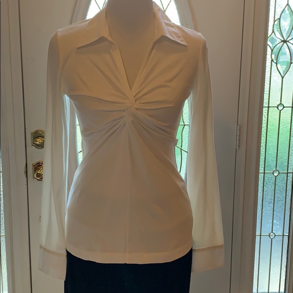 NWOT Vintage CAbi M white knot knit top Stretchy!